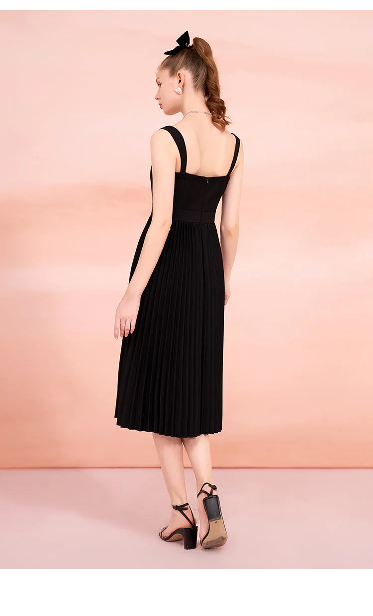 Hepburn style little black dress dress high waist and thin pleated suspender dress - Siabata