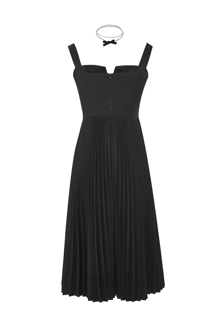 Hepburn style little black dress dress high waist and thin pleated suspender dress - Siabata