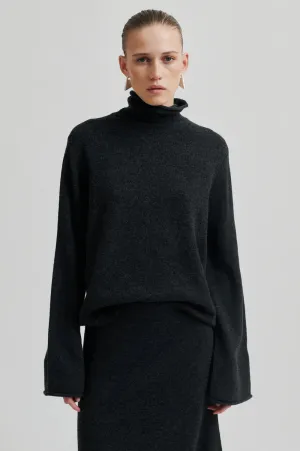 Neva Knit T-Neck in Dark Grey