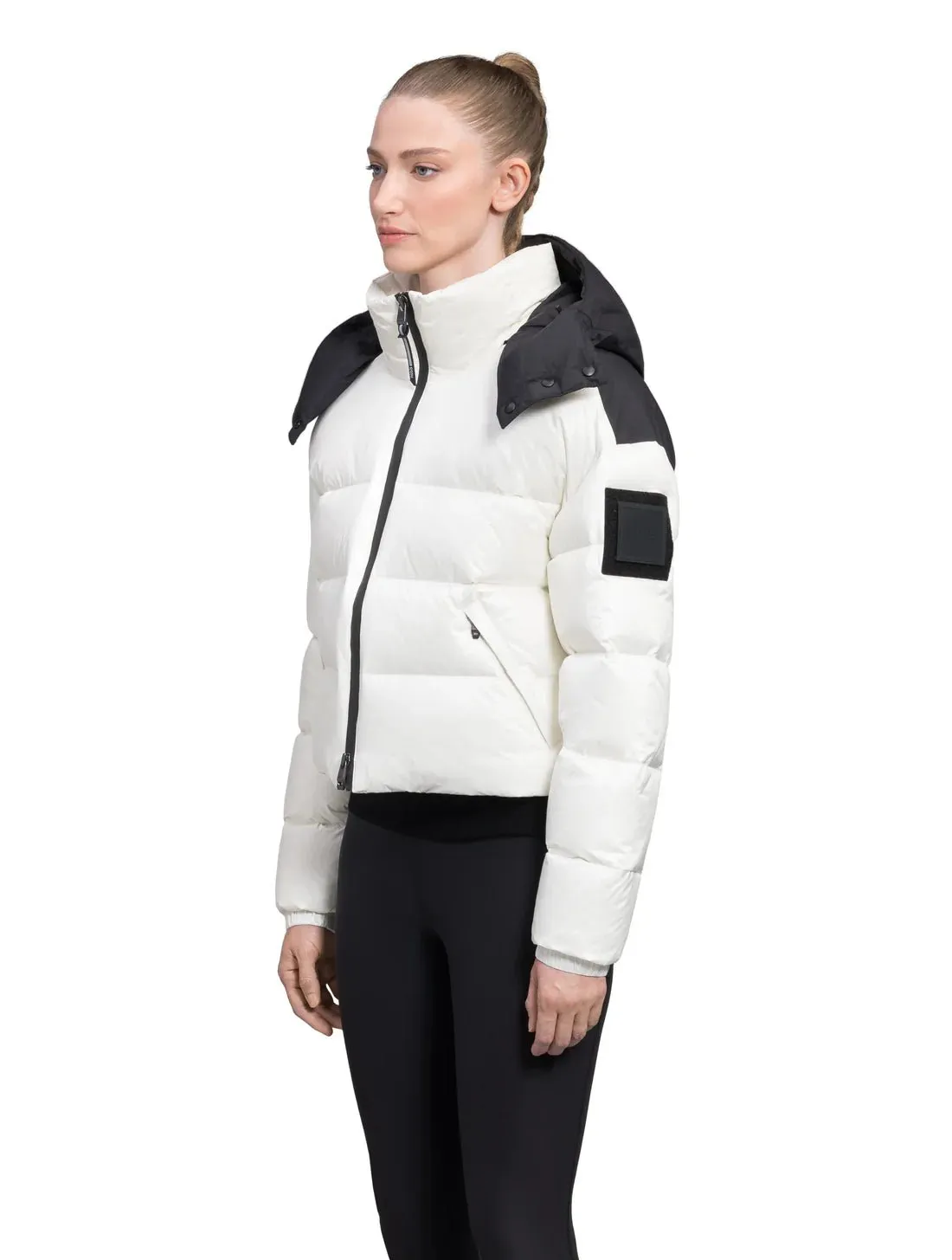 NOBIS TEMPUS - Women's Performance Short Puffer Jacket