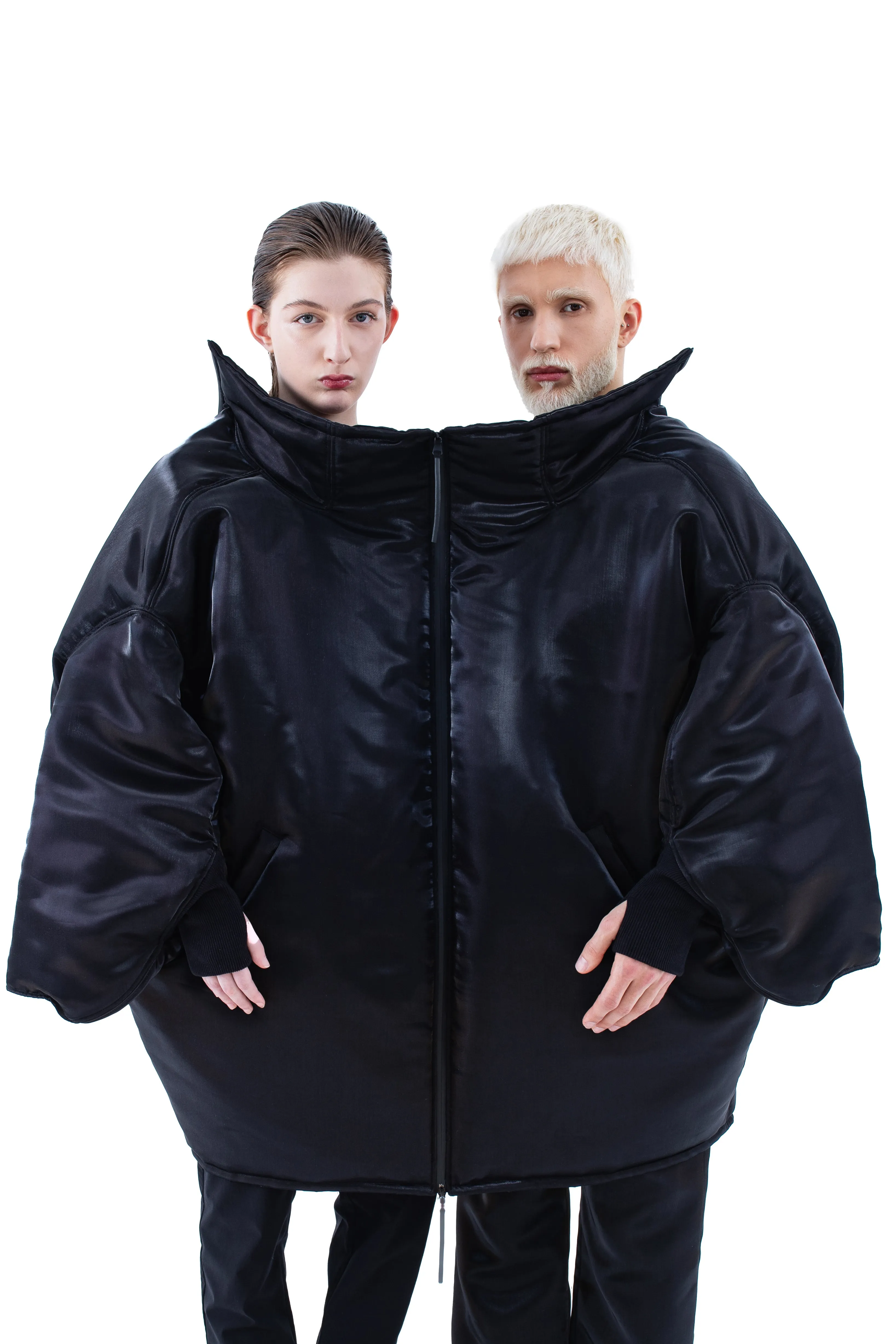 RUN(A)WAY BLACK LIQUID METAL OVERSIZED COAT